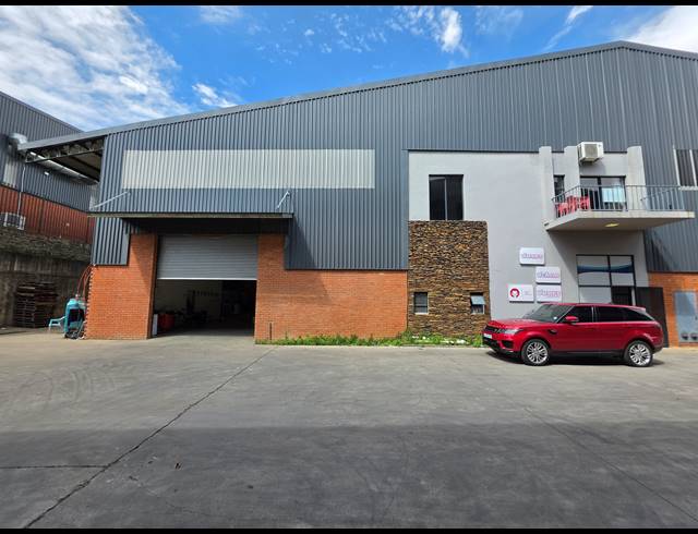 677M² WAREHOUSE TO LET IN COSMO BUSINESS PARK